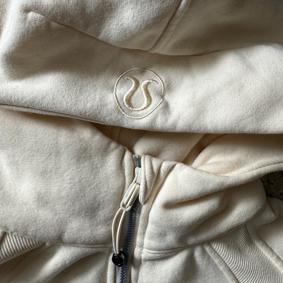 lululemon athletica Sweaters - HELP! LULULEMON? NOT FOR SALE! DO NOT PURCHASE